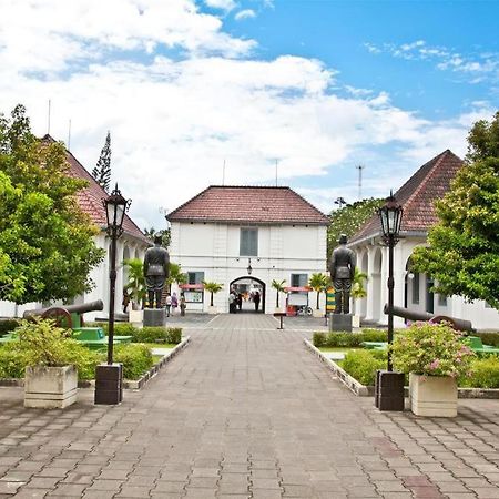 Oyo 90804 Oma Uti Homestay Syariah Yogyakarta Exterior foto
