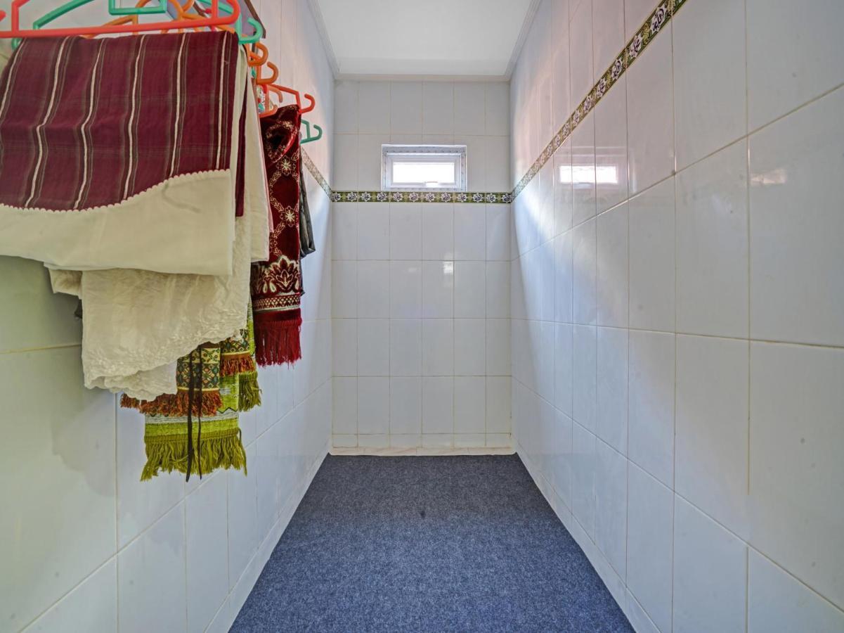 Oyo 90804 Oma Uti Homestay Syariah Yogyakarta Exterior foto